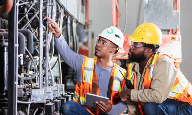 Best Electrical Repair Services  in Lindenhurst, IL