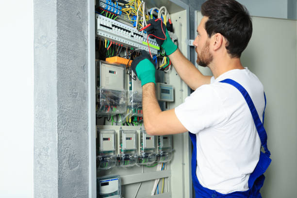 Best Emergency Electrical Repair  in Lindenhurst, IL