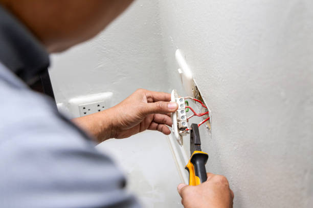 Best Affordable Electrician  in Lindenhurst, IL